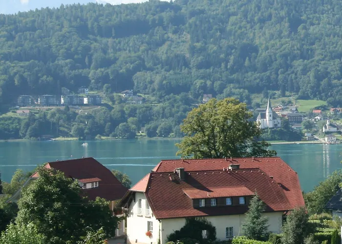 斯特鲁斯尼霍夫兰德豪斯旅馆 3*