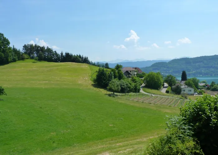 斯特鲁斯尼霍夫兰德豪斯旅馆 3* Pörtschach am Wörthersee