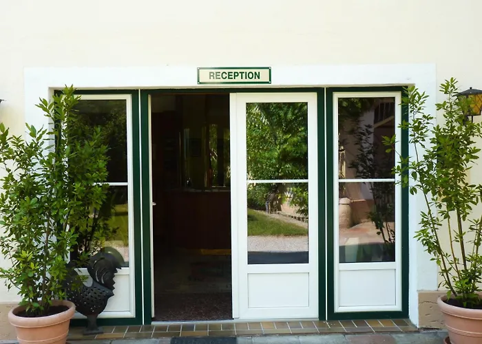 斯特鲁斯尼霍夫兰德豪斯旅馆 3*